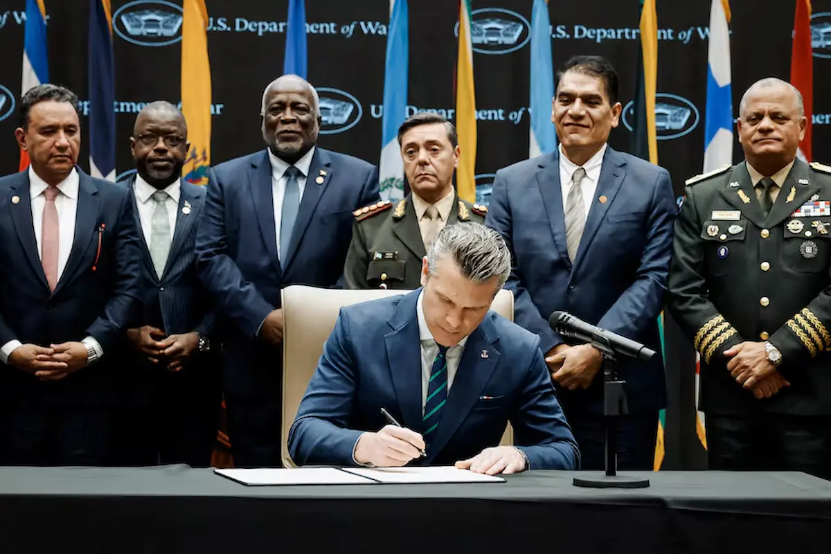 Avanzar en la destrucción del sistema de defensa nacional 1 defensa