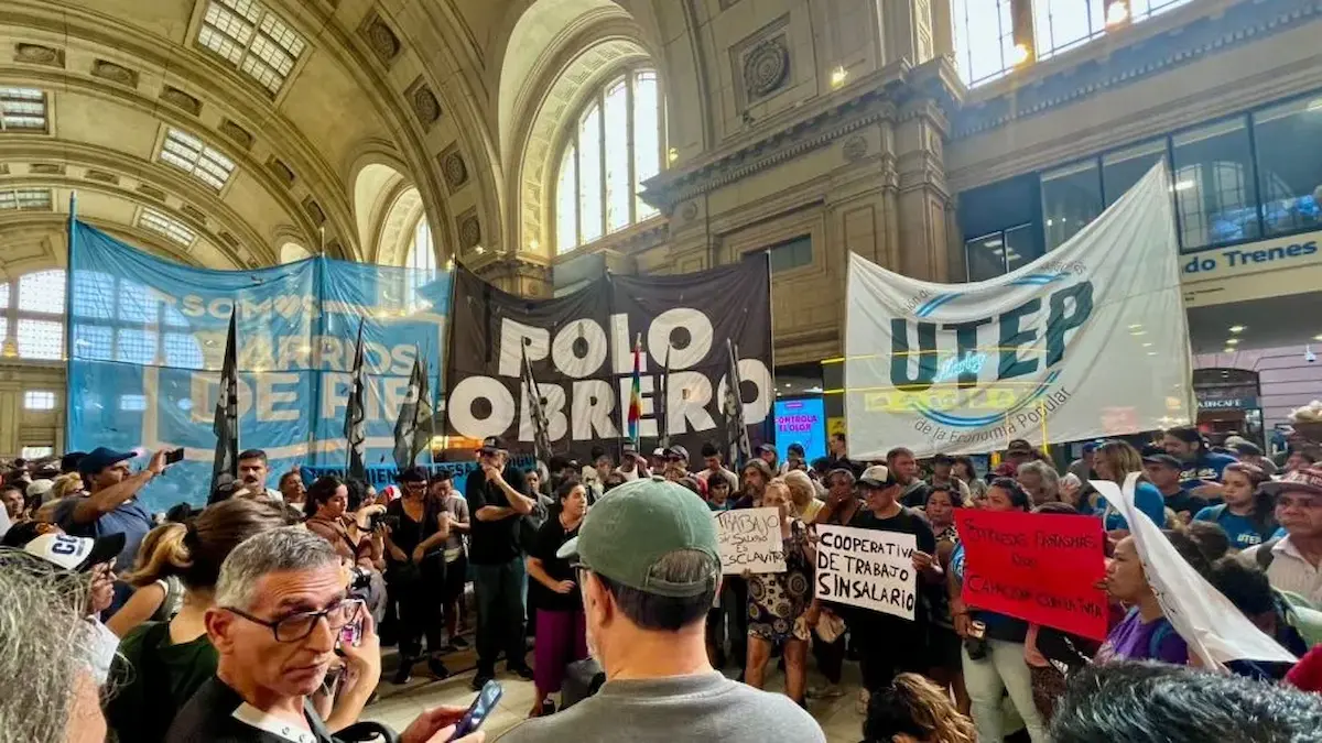 Movimientos sociales protestaron en todo el país contra el ajuste y la quita de programas 1 sociales