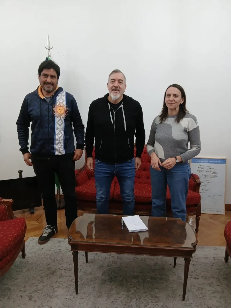 Rodolfo Aguiar se reunió con Silvia Saravia y destacaron el rol de las organizaciones sociales dentro del FreSU 2 El secretario general de ATE Nacional Rodolfo Aguiar se reunio con la dirigente nacional de Libres del Sur Silvia Saravia