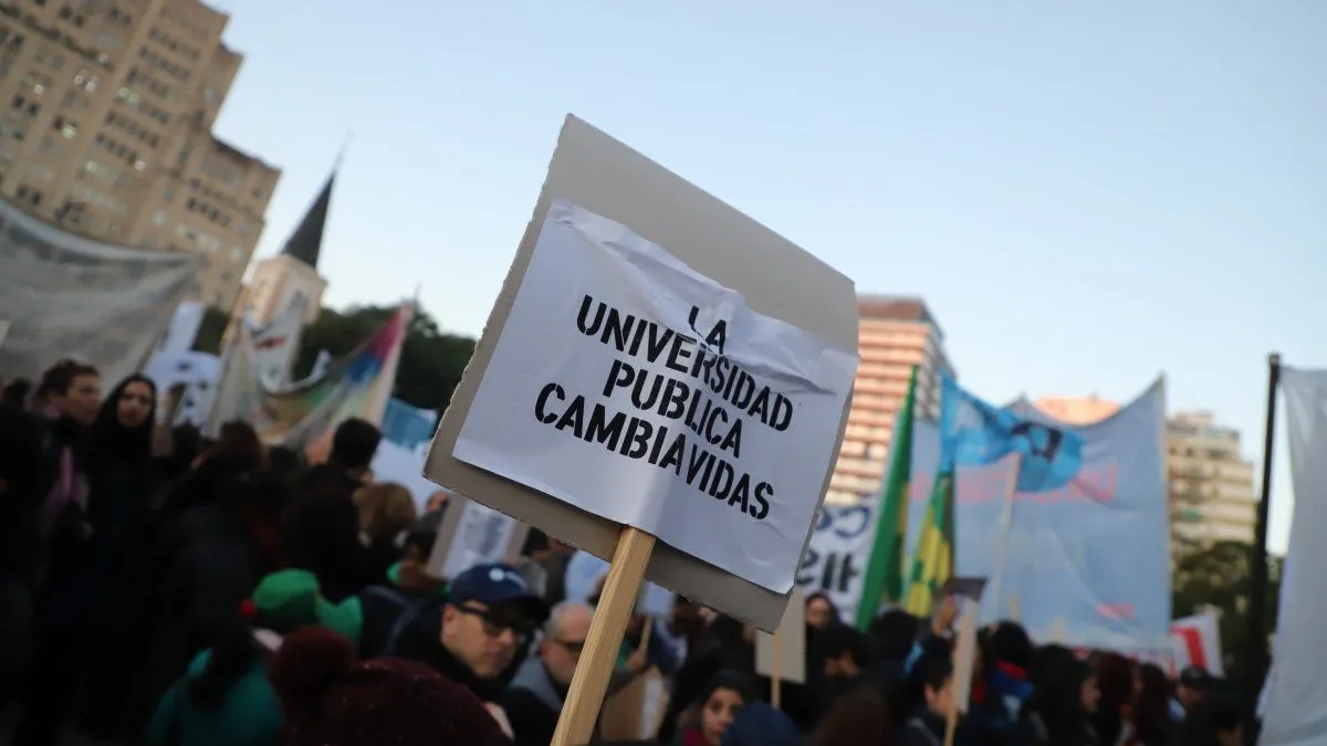 La universidad pública me salvó la vida 2 marcha universitarias