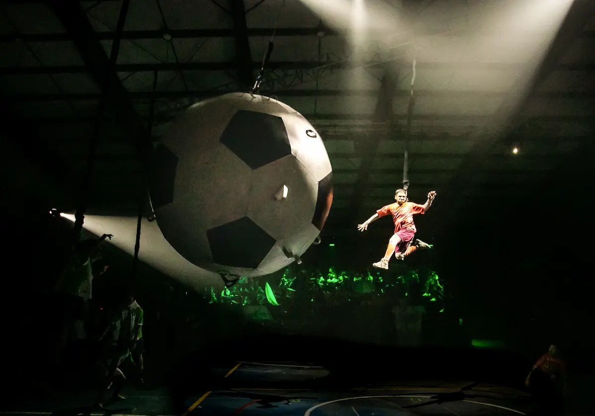 “Hincha! La Fiesta del Campeón”: El teatro inmersivo que revive la pasión mundialista en Buenos Aires 1 @martinaperosa 1J1A9573