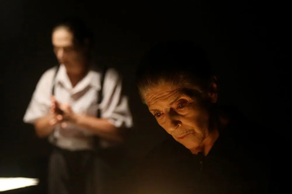 La bala de plata: memoria, política y resistencia sobre el escenario 1 La bala de plata