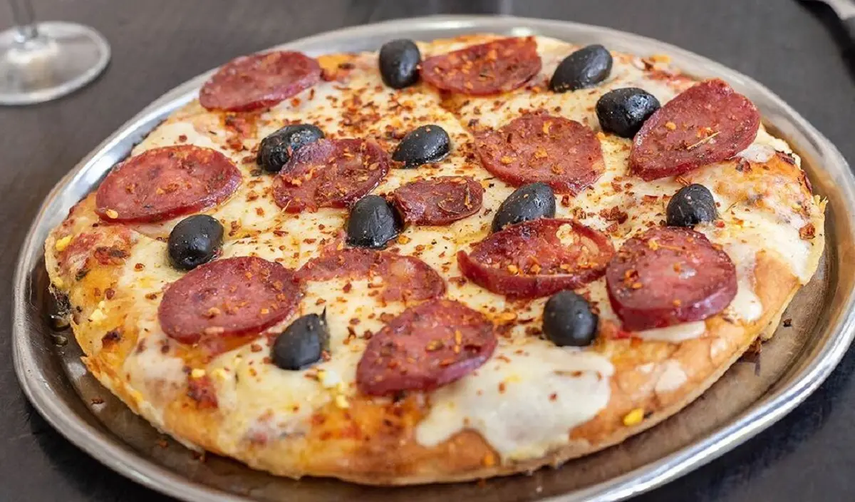 Diez pizzerías históricas fueron reconocidas como emblemas de la tradición porteña 1 pizzerías
