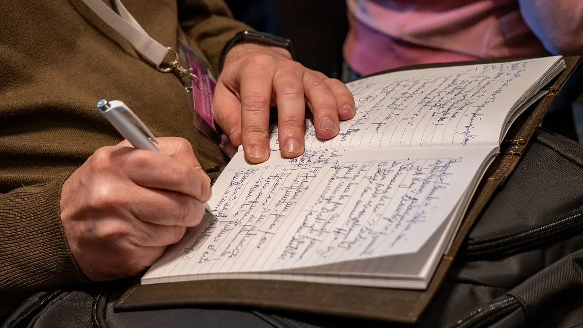 Lanzan un nuevo concurso literario inspirado en Ana Frank para jóvenes de todo el país 2 concurso literario
