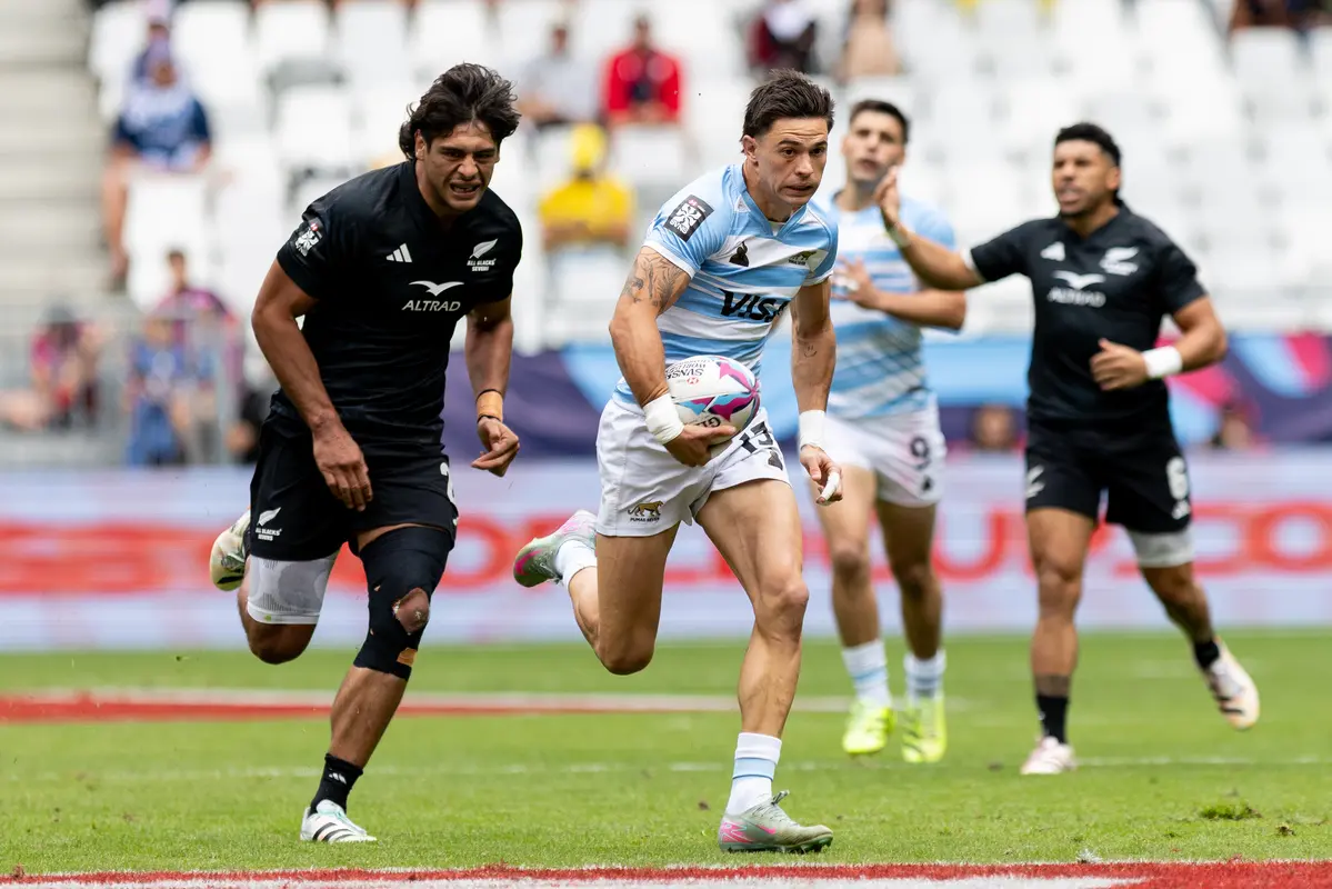 Los Pumas 7s y las Yaguaretés cerraron su actuación en Francia 1 Pumas 7s