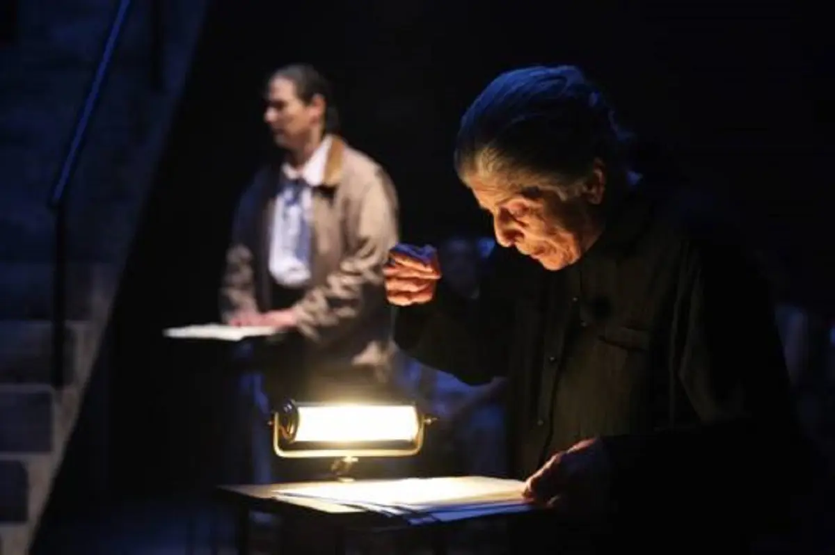 La bala de plata: memoria, política y resistencia sobre el escenario 2 obra de teatro