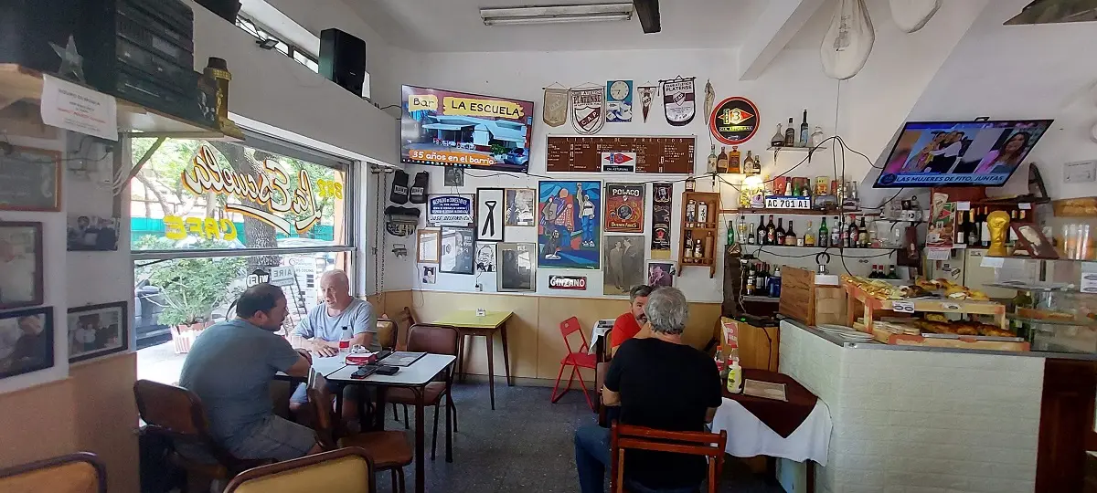 Una serie documental rescata la historia de los Bares Notables de Buenos Aires 3 BAR la Escuela