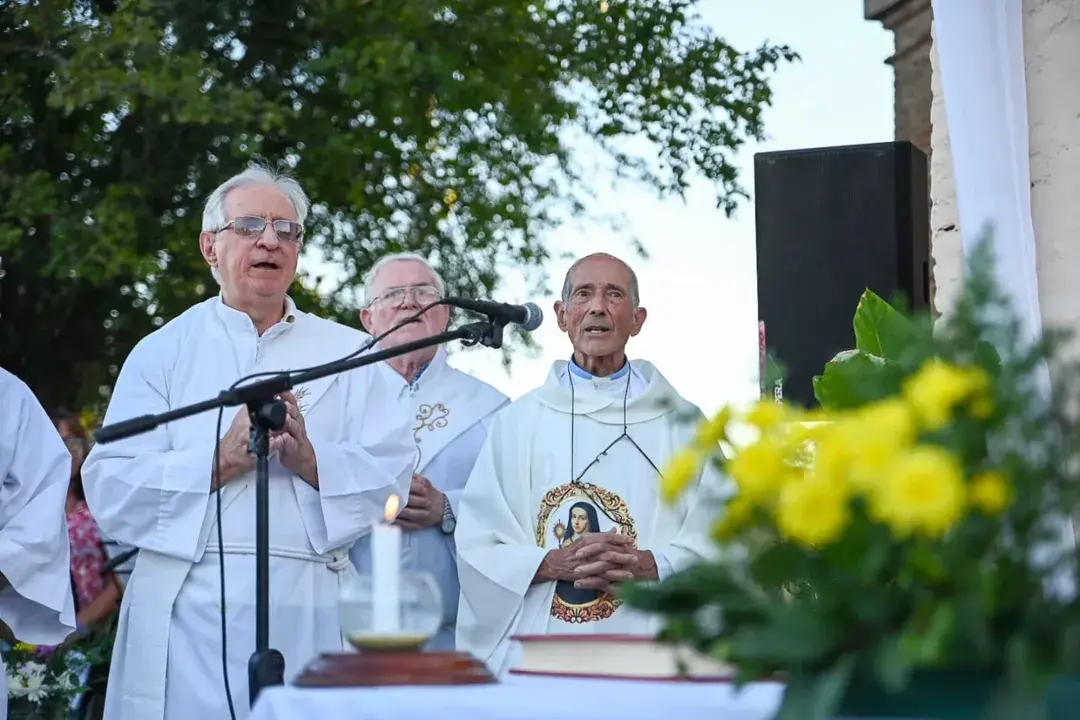 De la Iglesia a la Cordillera: la increíble historia del padre Horacio Fasce de Domselaar 1 padre Horacio Fasce