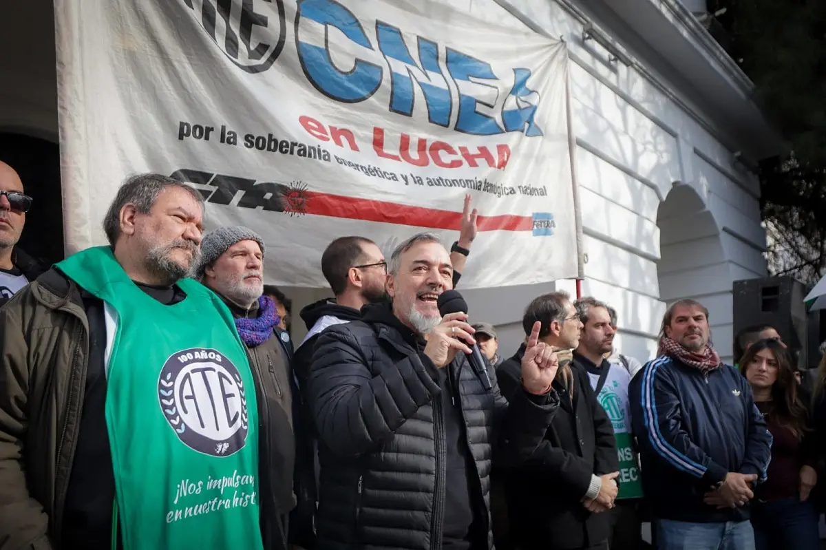 ATE convocó a un paro y una caravana en defensa de la Comisión Nacional de Energía Atómica 2 Rodolfo Aguiar