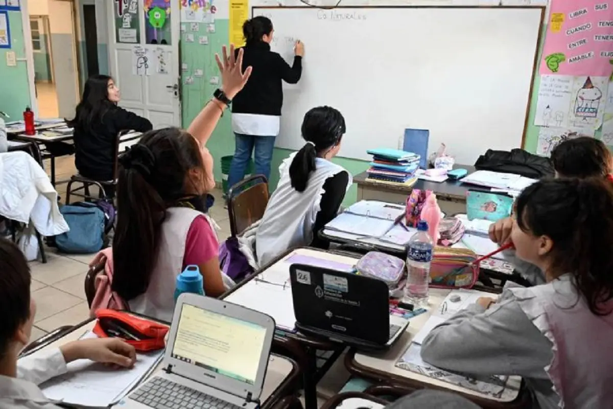 El Gobierno modificó el Estatuto Docente con cambios en licencias, evaluación y ascensos 1 Gobierno