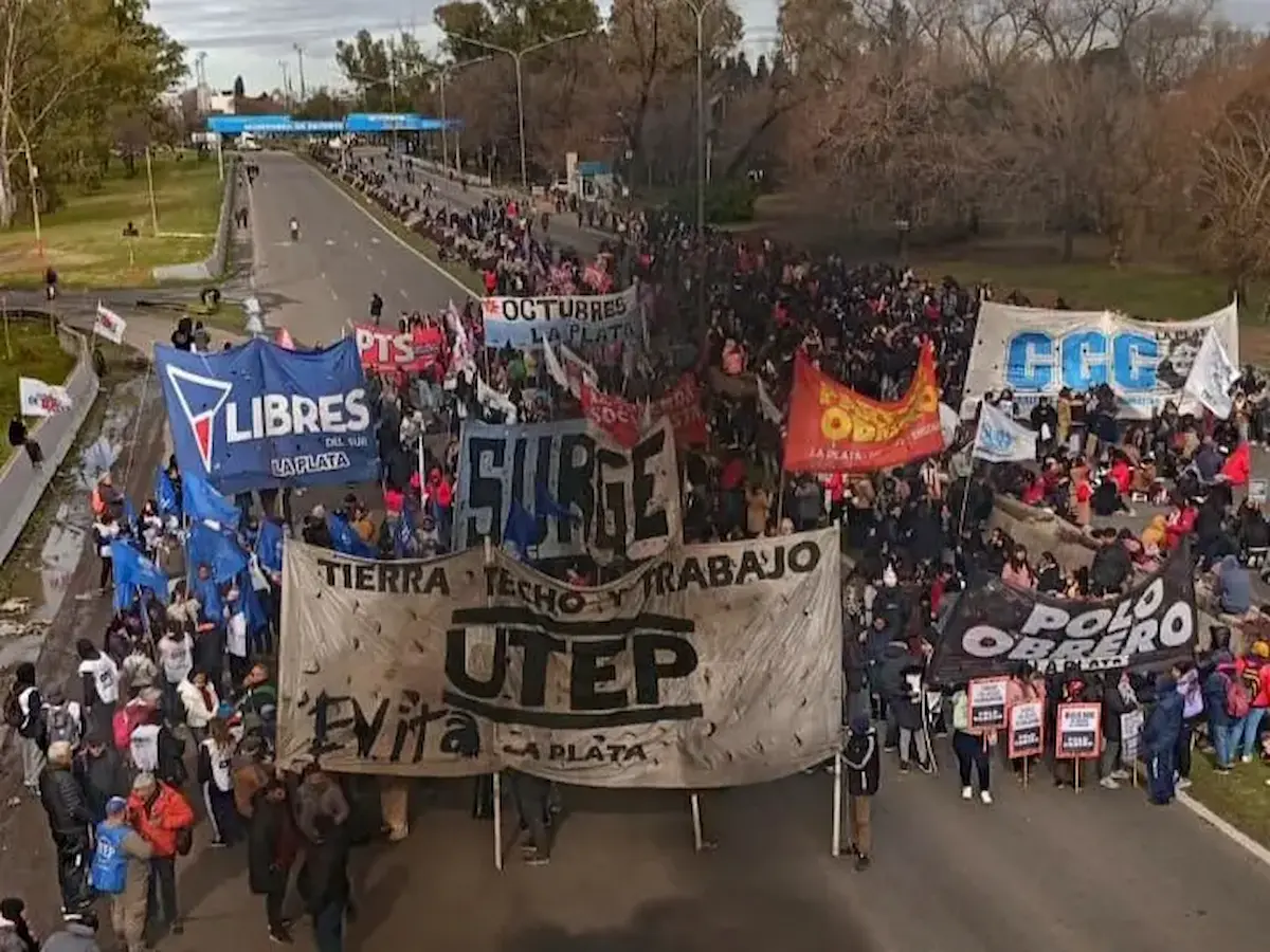 Jornada nacional de lucha: Organizaciones sociales marchan contra la eliminación de Volver al Trabajo 1 organizaciones