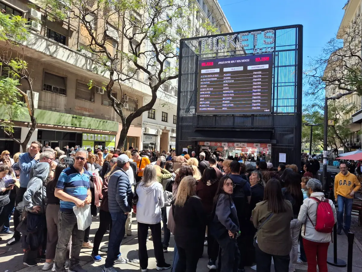 “Vení al teatro”: Cómo conseguir entradas con hasta 90% de descuento en octubre 1 VAT 3