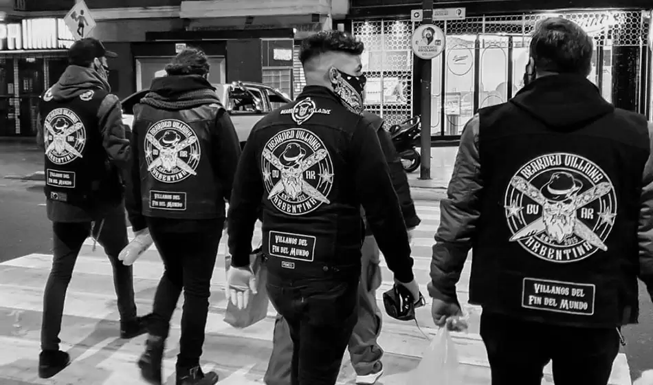 "Barbudos Villanos: son barbudos, pero no villanos" 3 BARBU 3 Periodismo Franco