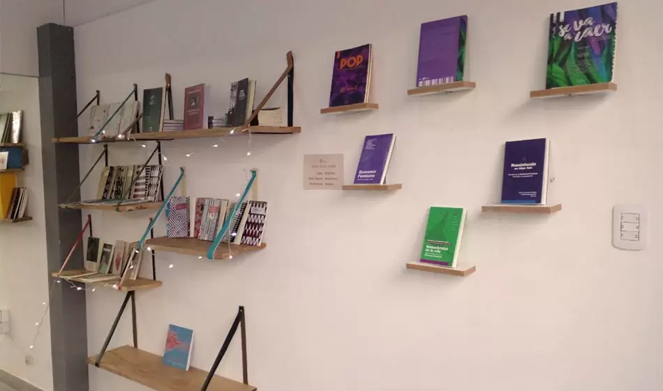 Editorial Caravana: un espacio disruptivo, creador incesante de sentidos 3 Editorial Caravana