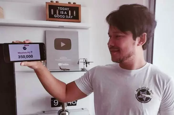 Mauricio PC: el youtuber que reconstruye las catástrofes aéreas 2 MAU 2 Periodismo Franco