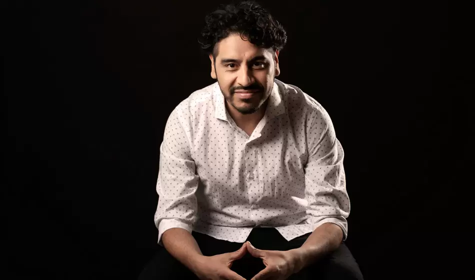 Una invitación a “La boda de la hija del presidente” 2 3 Adrian 16