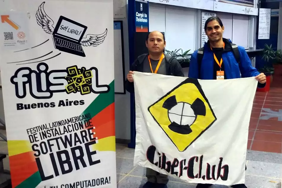 Ciber-Club: de chatarra informática a computadoras aptas para su uso 3 Ciber Club