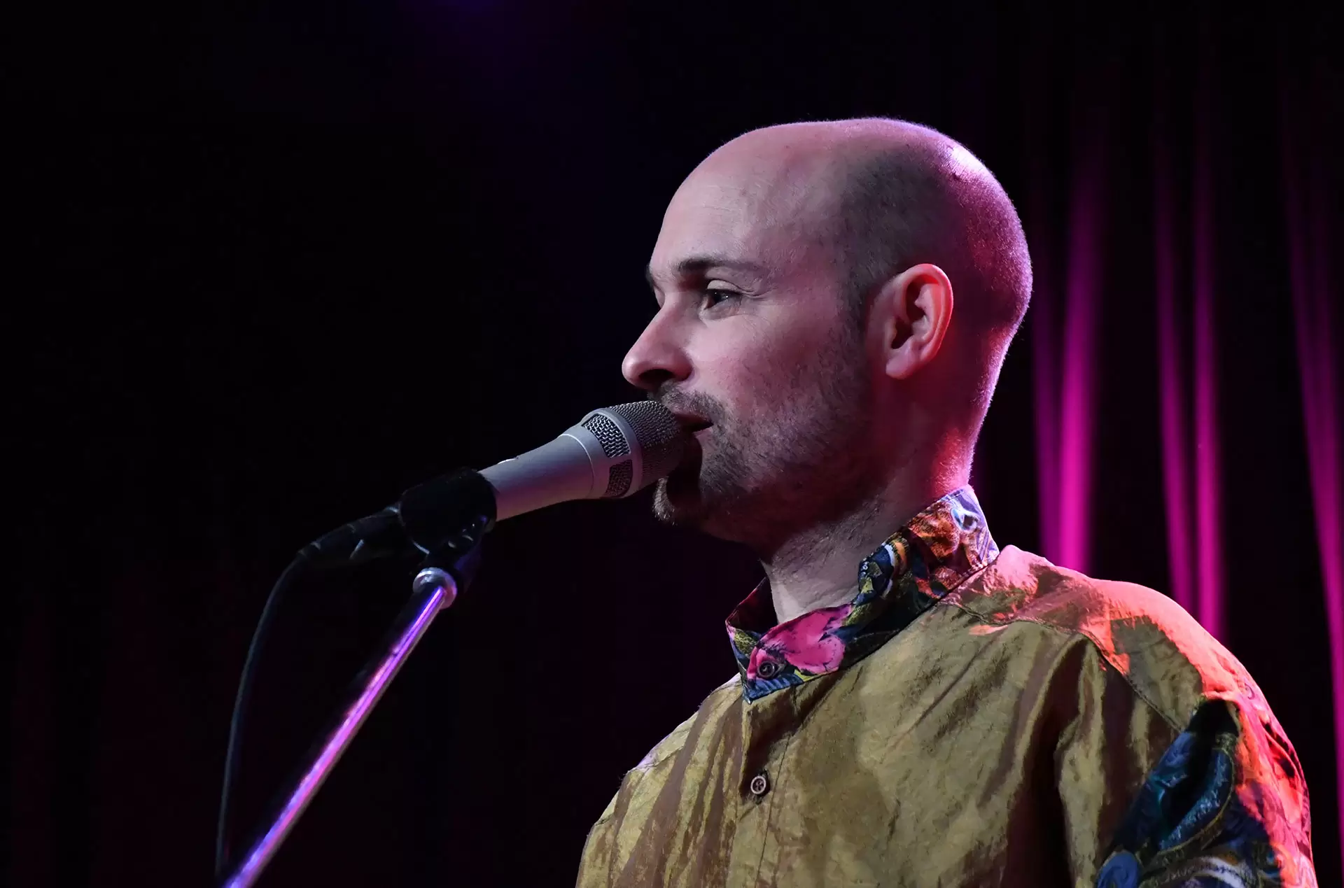 Juan Iñaki llenó Café Berlín de folclore disruptivo 3 2 DSC 2287