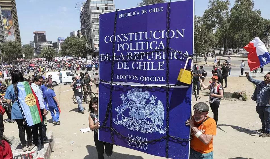 Plebiscito Constitucional en Chile: las primeras fake news 3 3 fuente Nueva Sociedad Julian Bernadaz