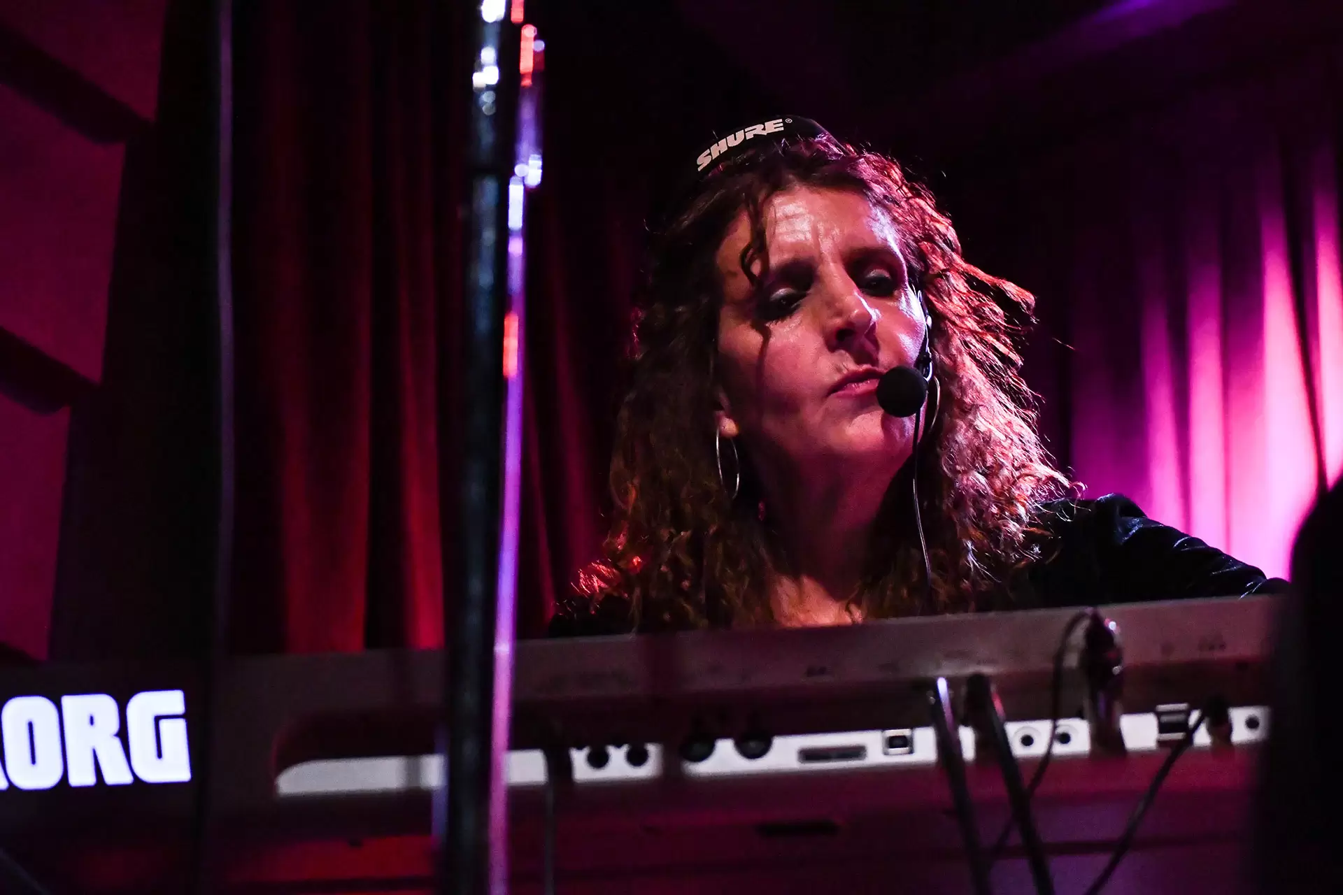 Juan Iñaki llenó Café Berlín de folclore disruptivo 2 4 DSC 2291