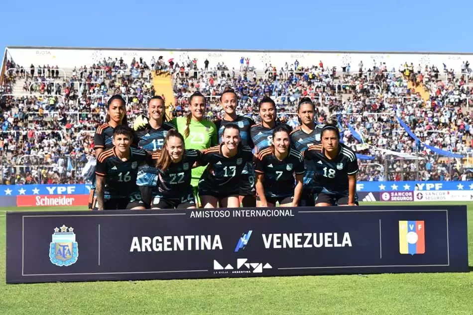 La Albiceleste Femenina goleó 3-0 a Venezuela y alcanzó los cinco partidos invicta 2 2 Stefi Leon