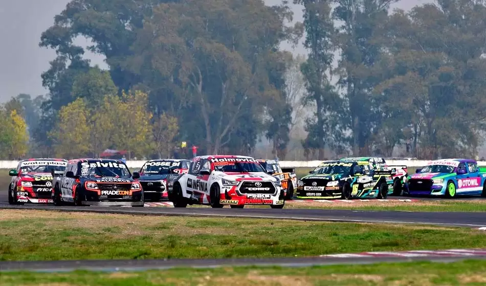 Finde a puro automovilismo: Canapino se destaca en IndyCar 2 2 actc 1