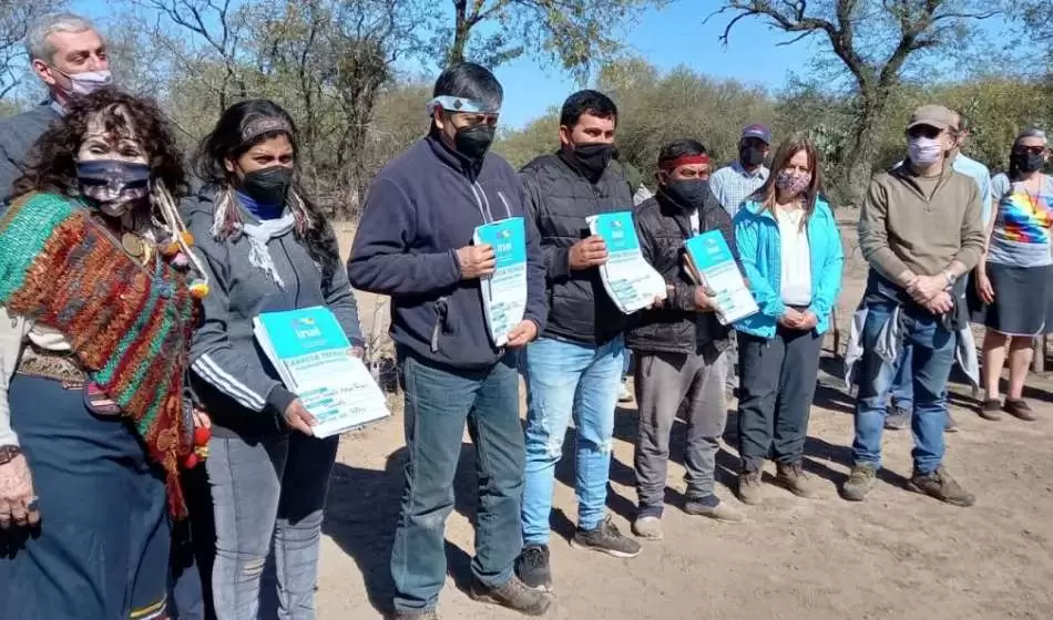 Comunidades originarias buscan implementar la Ley de Propiedad Comunitaria Indígena 2 6CD42F99 5C6C 49D7 9CBA E32F07686240 candela reitano