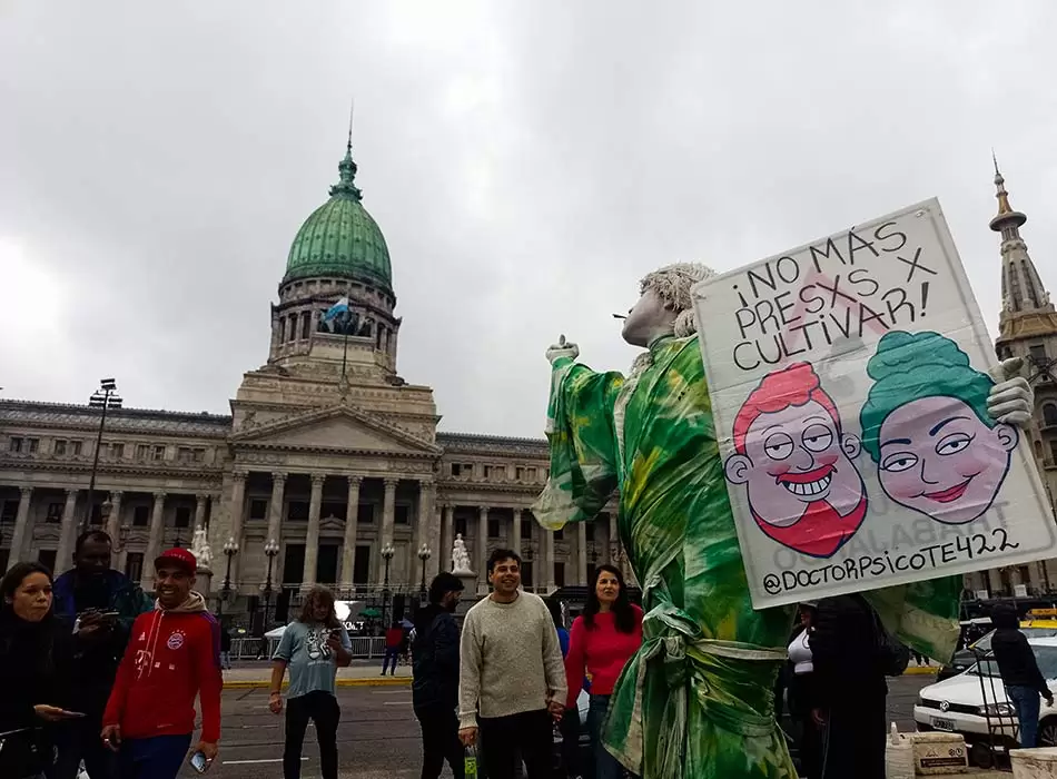 Marcha Mundial de la Marihuana en Argentina: en busca de legalización y la libertad por consumo propio 3 foto3 Credito Facundo Garcia