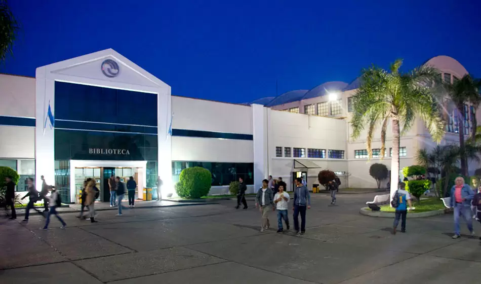 Comenzó la preinscripción al curso de ingreso de la UNLaM 2 @UnlamOficial 1 Brenda Romero 1