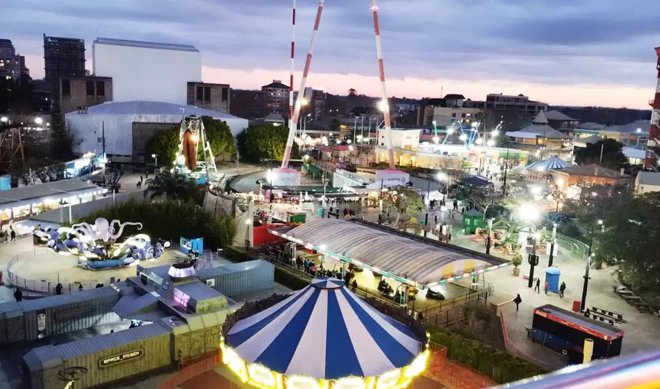 Primer día del Parque de la Costa, un éxito total 3 destacada