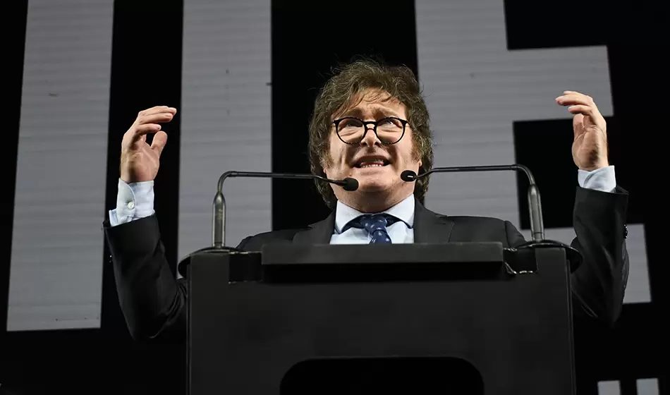 La fórmula Bregman-Del Caño ganó la interna del FIT-U y competirá en las generales 3 Creditos @sebashipper.ph y @faro.colectivo 1