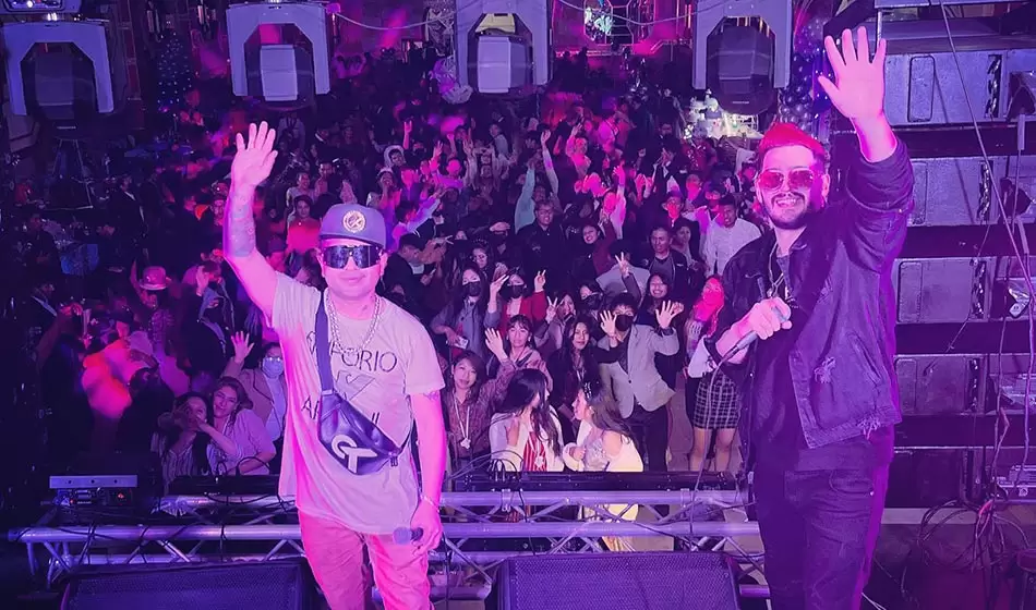 La historia de Jhon y Demian: integraron la banda de Carlos Tévez y ahora presentan “Pensando en ti” 2 Jhon y Demian