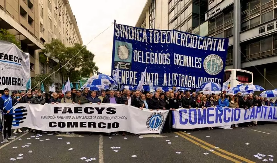 Al calor de la devaluación y la inflación, trabajadores luchan por la recuperación del salario 2 Realpolitik nota