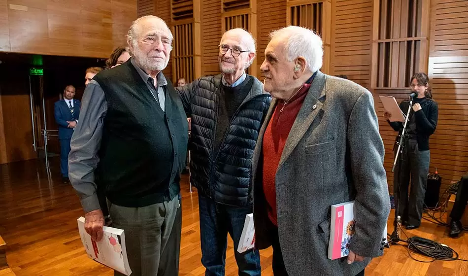 El CONICET y un emotivo reconocimiento a víctimas de la última dictadura cívico-militar 2 El CONICET y un emotivo reconocimiento a víctimas de la última dictadura cívico-militar