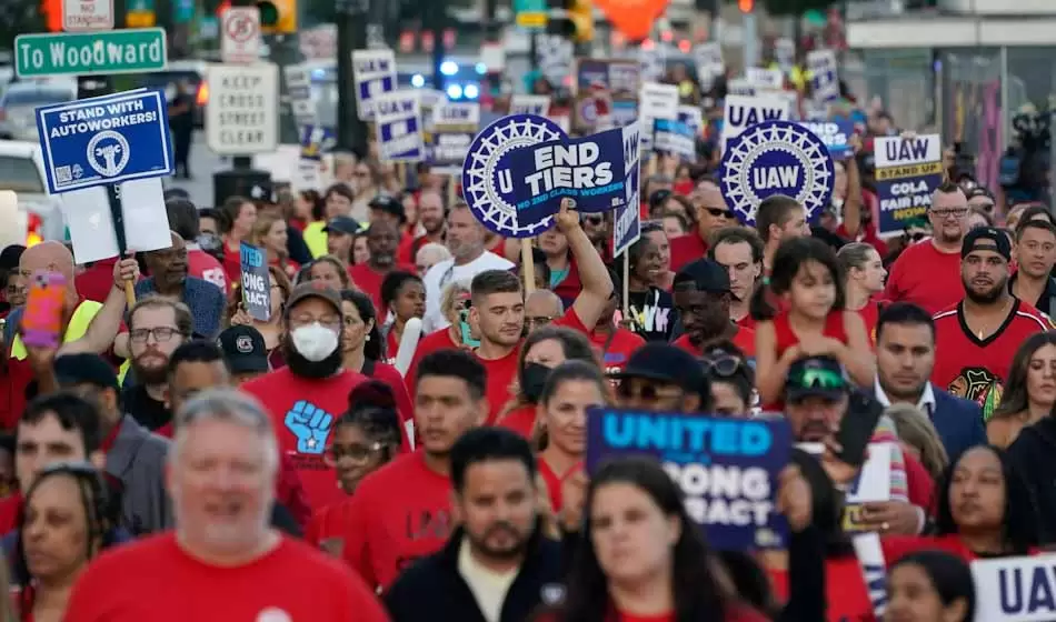 Una gran huelga laboral paraliza la industria automotriz en Estados Unidos 1 Huelga
