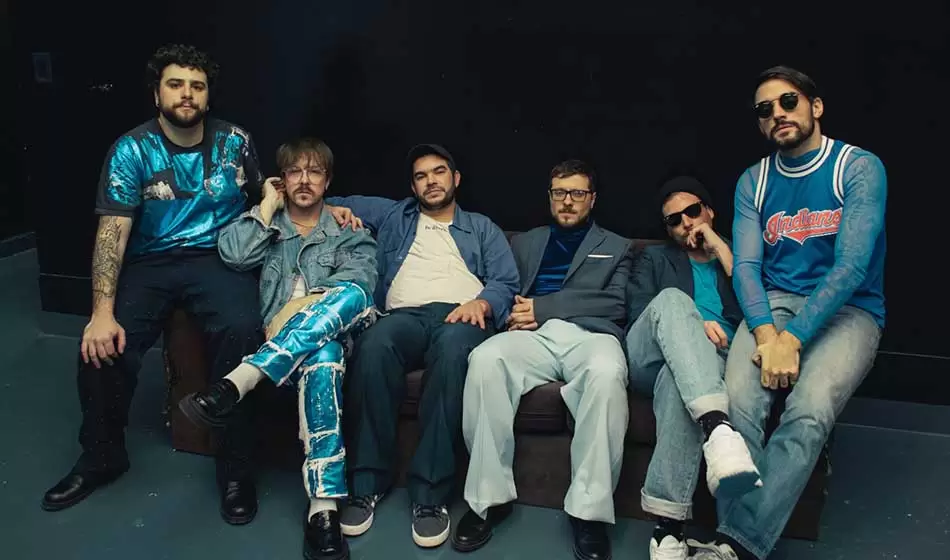 “Grandes éxitos”, la nueva propuesta de “Lentes” que pone el foco en el rock de los 2000