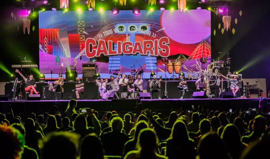 Los Caligaris estrenan el videoclip de “Con vos” 1 1 Los caligaris noelia acuna