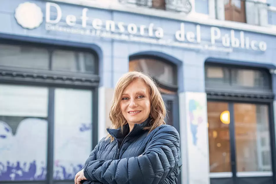 La Defensoría del Público reclama participar del debate de la Ley Ómnibus y rechaza la posibilidad de cierre 2 Miriam Lewin es la Defensora del Público y tiene contrato vigente hasta el 24 de junio. Crédito: defensoriadelpublico.gob.ar