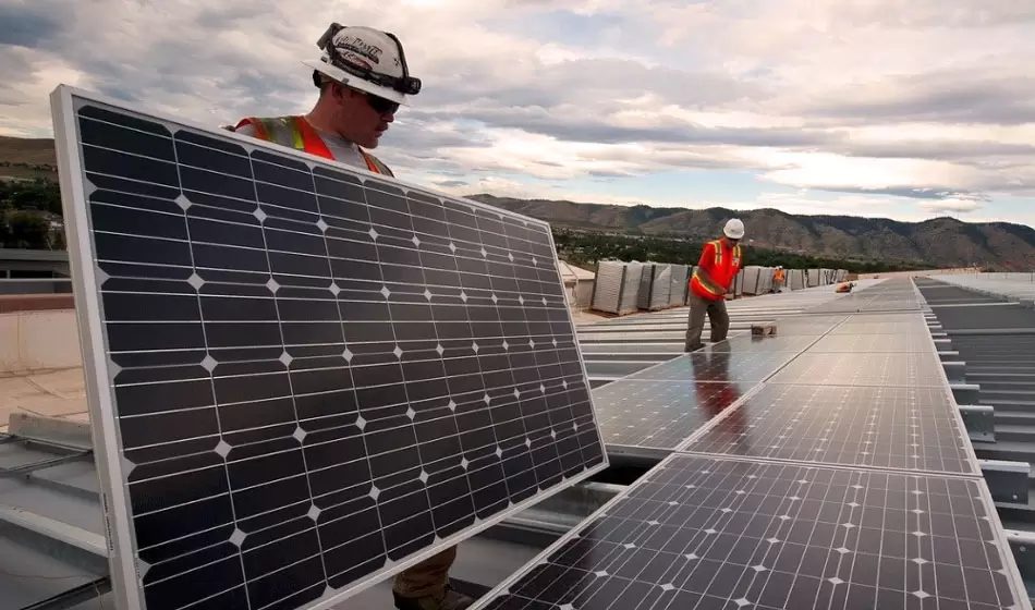 Energía solar: una alternativa clave para la industria y el medio ambiente 2 Foto 2 Energia solar Alternativa Clave Silvia Raggio