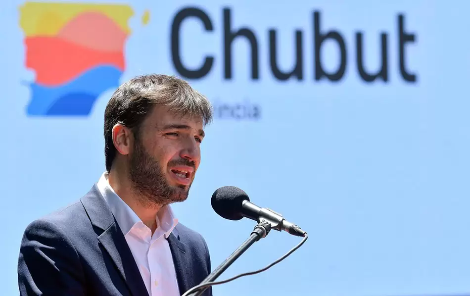 Gobernadores vs. Milei: la Justicia falló a favor de Chubut y se profundiza la tensión por los fondos provinciales 2 Gobernadores
