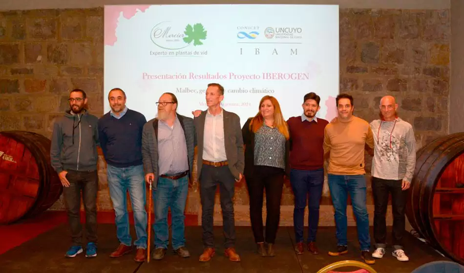 Investigadores del CONICET descifraron el genoma completo del Malbec y avanza el desarrollo vitivinícola 2 2 CONICET 1