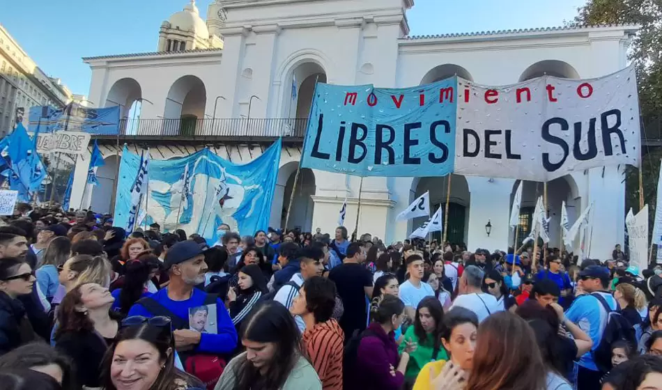 “Nuestro futuro no les pertenece”: la Marcha Federal Universitaria y un discurso en defensa de los sueños y la movilidad social 3 Estela Garcia editado