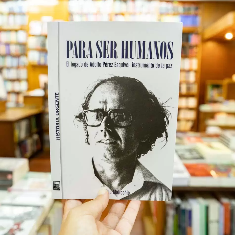 “Para Ser Humanos” una medicina literaria ante un mundo hostil 2 PSX 20240411 145144