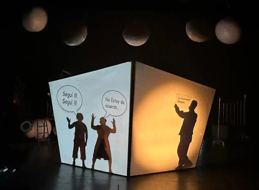 “Revisiones” el nuevo espectáculo de “La Pipetuá” se apoderó de la escena teatral 3 LA PIPETUA REVISIONES foto tres