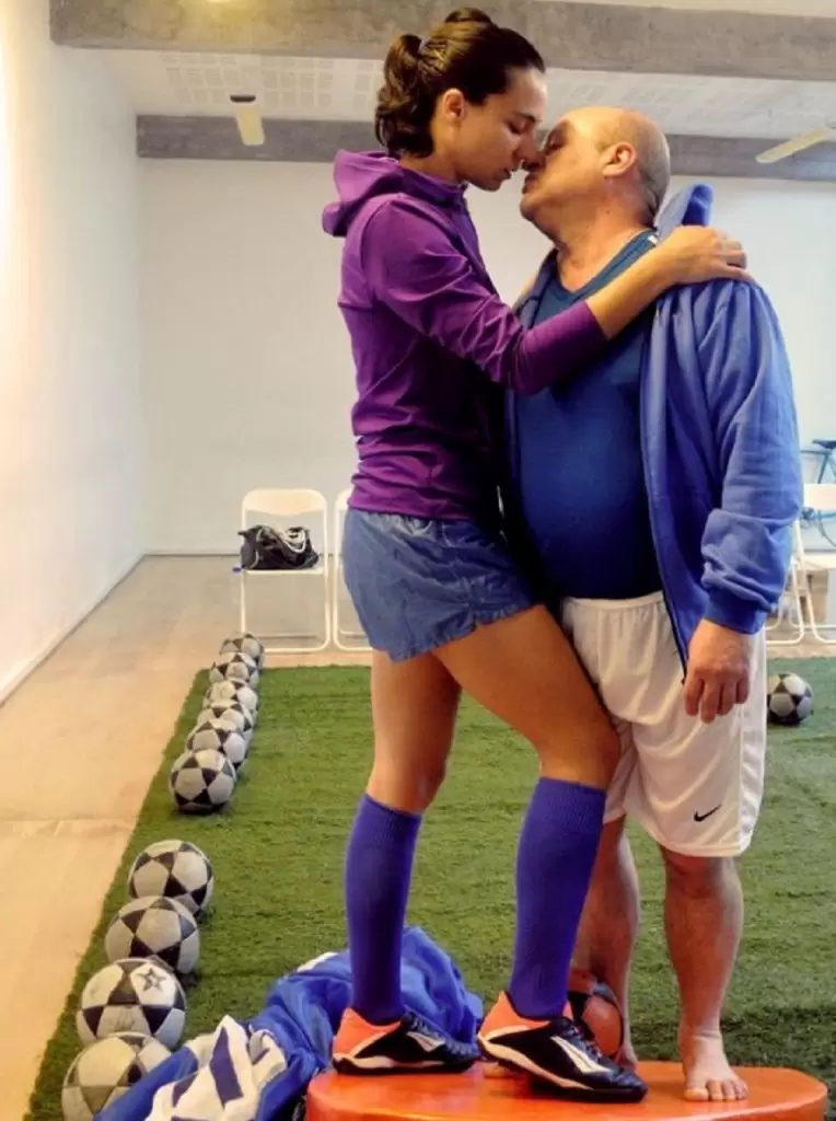 Agenda Cultural de la Ciudad de Buenos Aires 4 Cada semana te ofrecemos la programación cultural de Nota al Pie en la Ciudad de Buenos Aires, como la genial obra "Los días de la fragilidad", en el Centro Cultural Borges. Crédito: @losdiasdelafragilidad