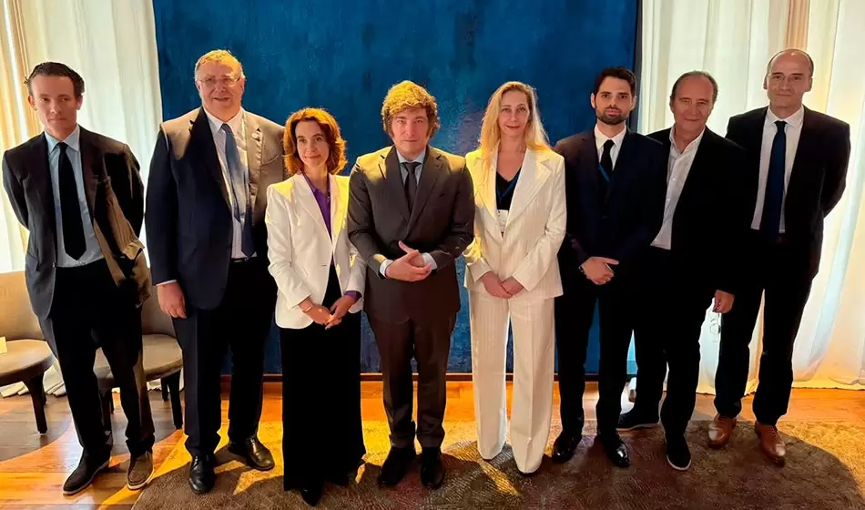 Milei arribó a Francia: cómo fue la reunión con Macron, en medio de la apertura de los JJ.OO. 2 Milei