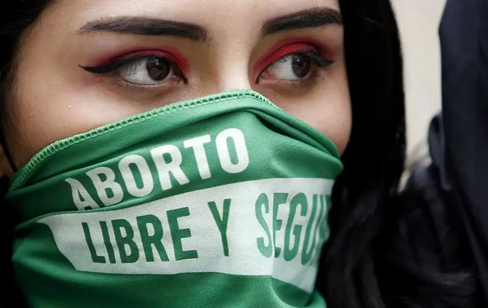 “El Gobierno debe sostener y mejorar el acceso al aborto”: un proyecto analizó la implementación de esta política 2 2 refrito 29 08 TT rtvcnoticias