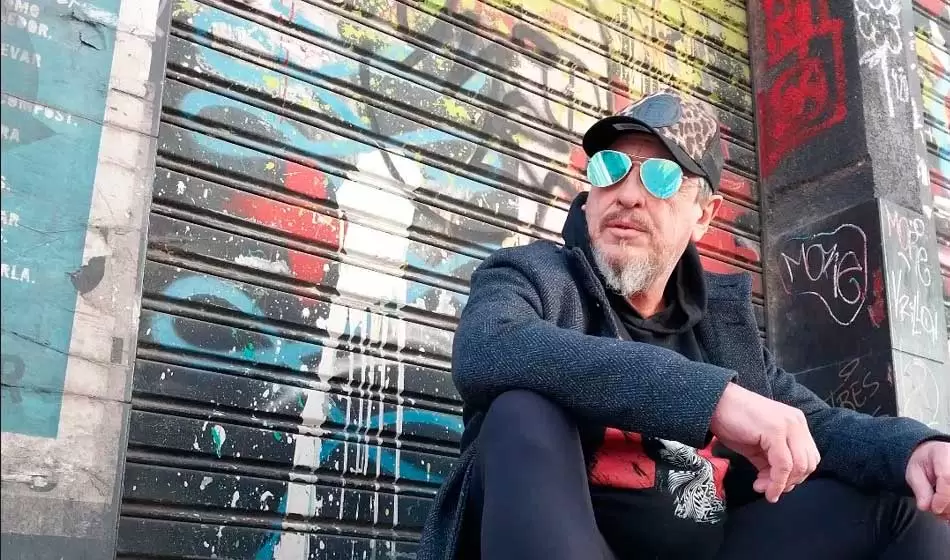 “Máster Aráoz”, la cátedra del humor que evoca el pasado del artista argentino 1 aráoz