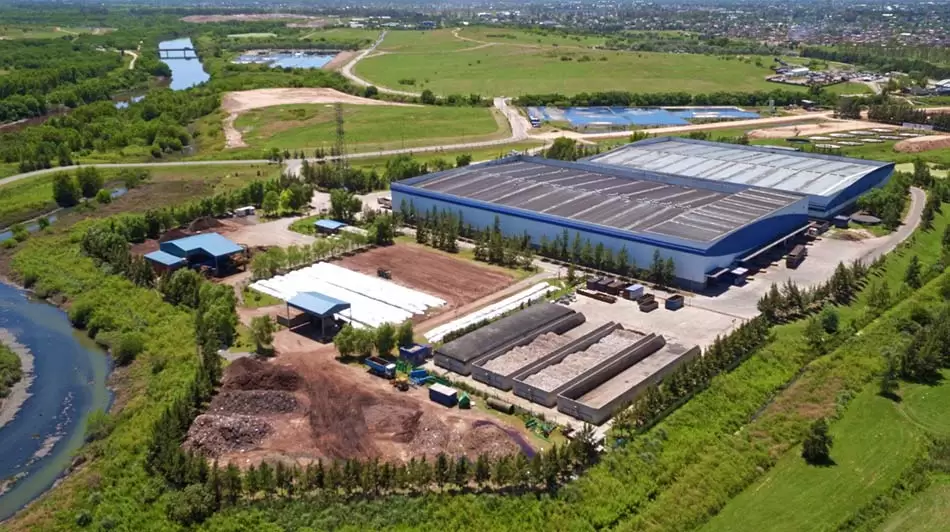 Claudio Chiqui Tapia llega al CEAMSE de la mano de Axel Kicillof 5 3 Claudio Chiqui Tapia llega al CEAMSE de la mano de Axel Kicillof infoensenada.com .ar