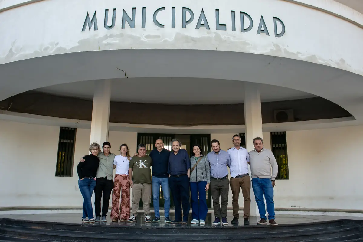 El Frente Amplio por la Democracia recorre la Provincia con un mensaje claro: frenar el avance del autoritarismo 2 Recorrida Alfonsin